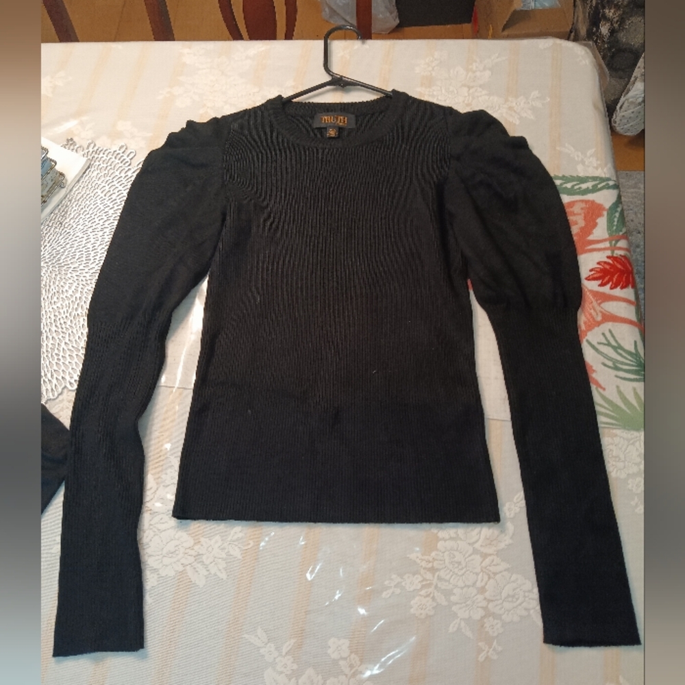 Elegant Black Long Sleeve Top